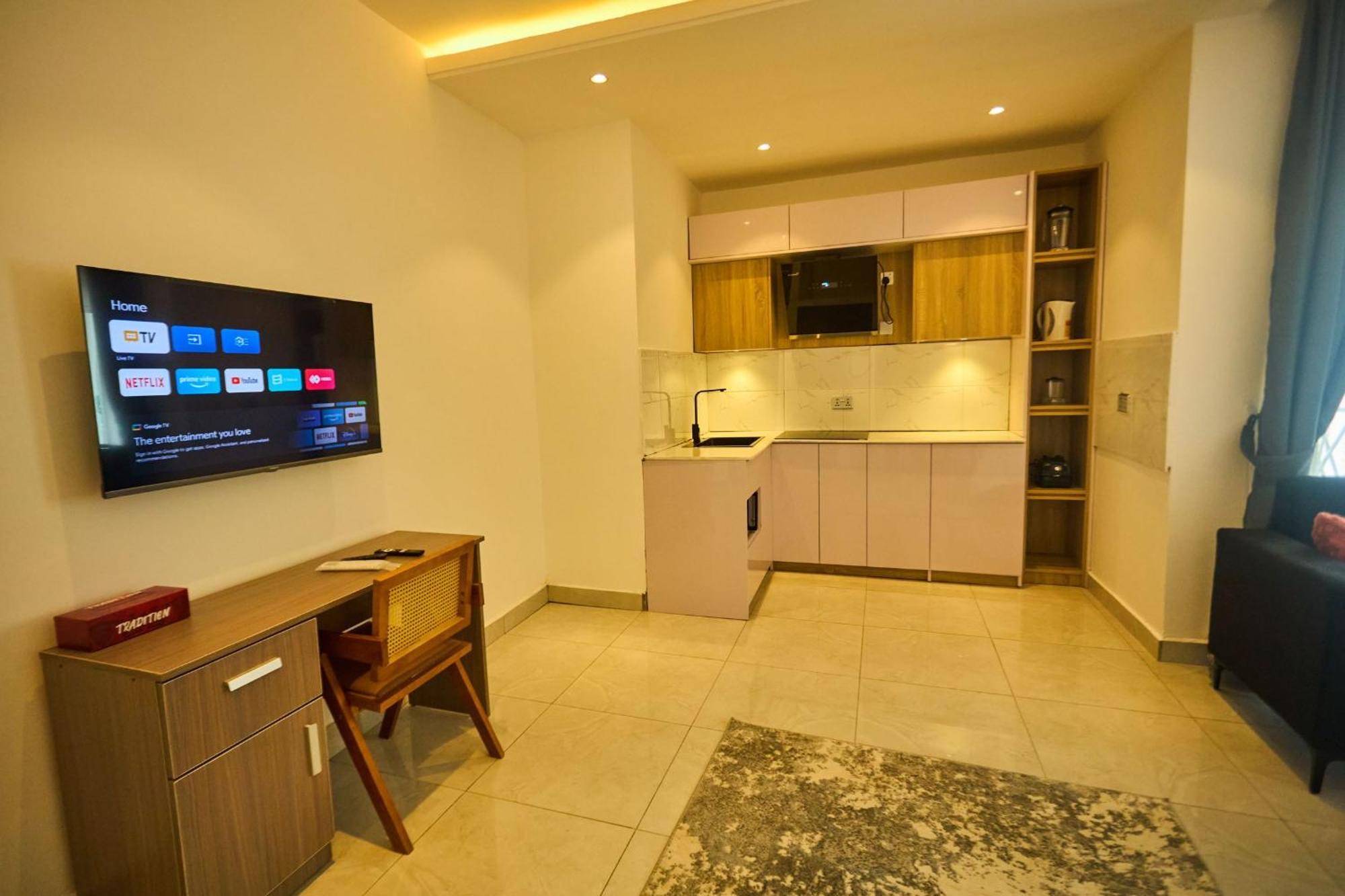 Aiden Homes And Apartments Hotel Koforidua Екстериор снимка