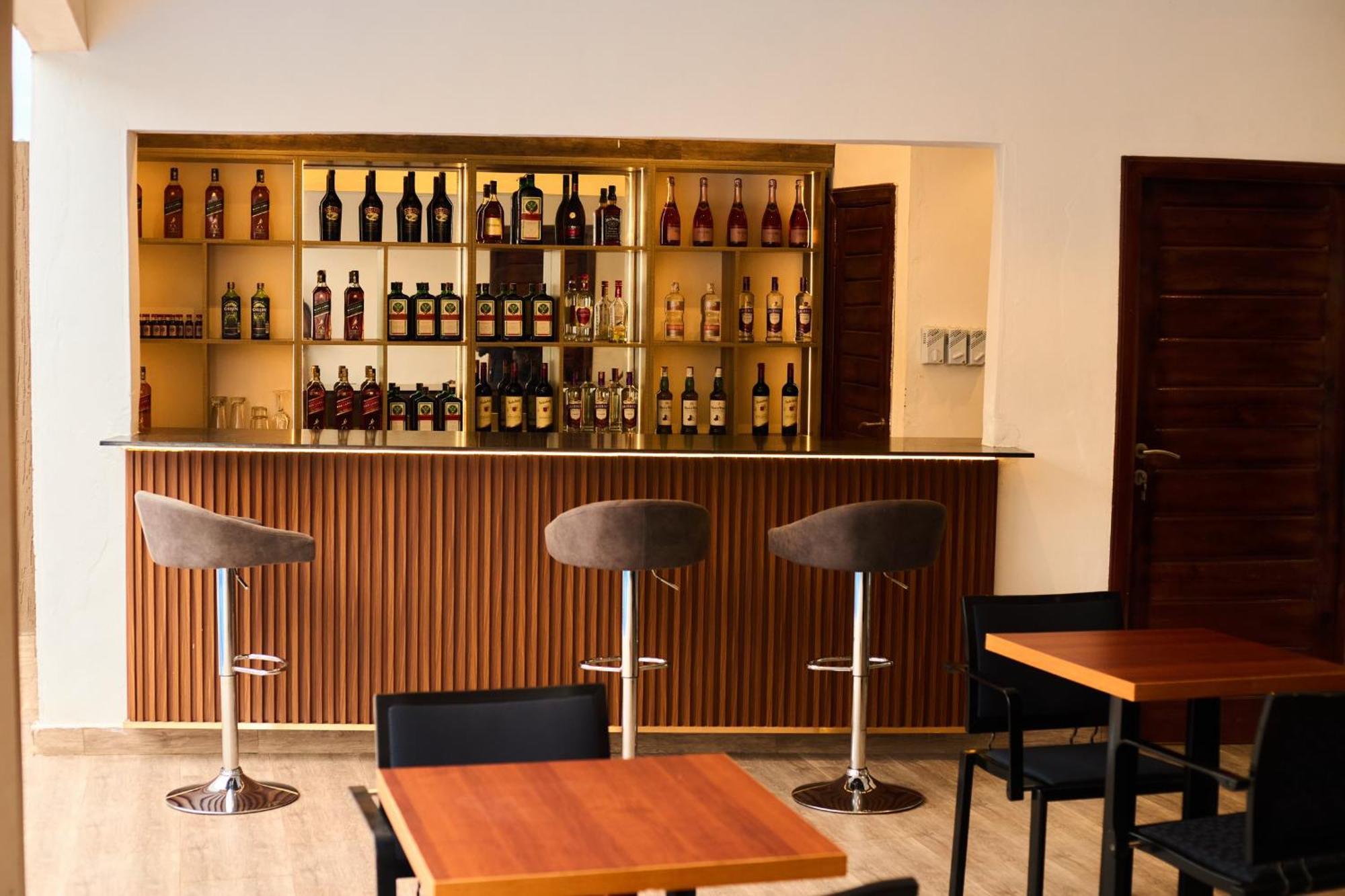 Aiden Homes And Apartments Hotel Koforidua Екстериор снимка
