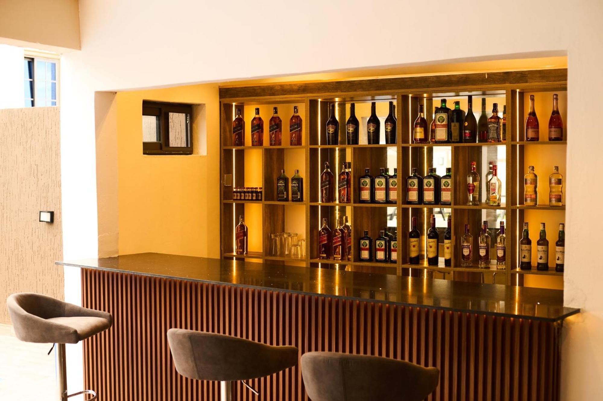 Aiden Homes And Apartments Hotel Koforidua Екстериор снимка