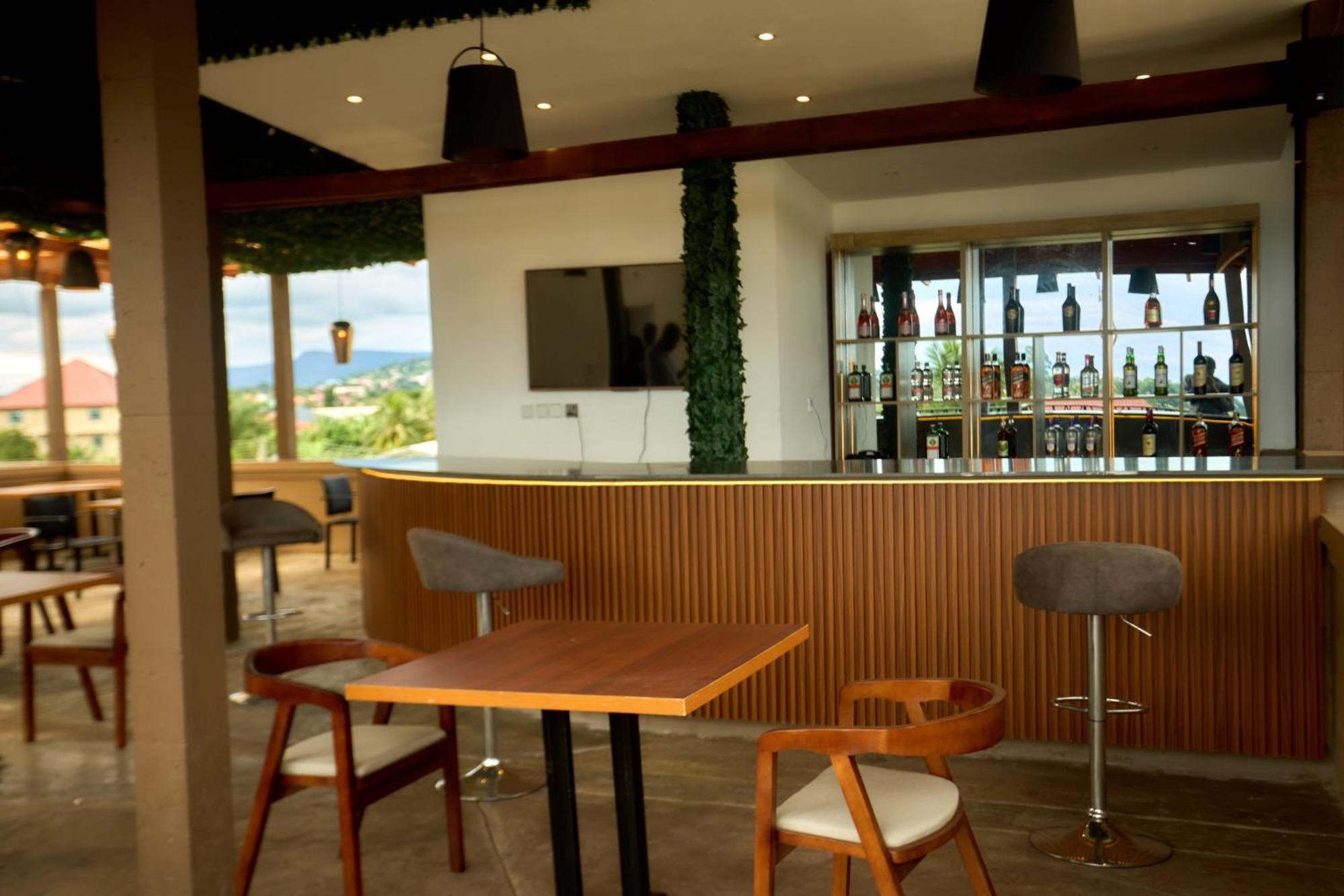 Aiden Homes And Apartments Hotel Koforidua Екстериор снимка