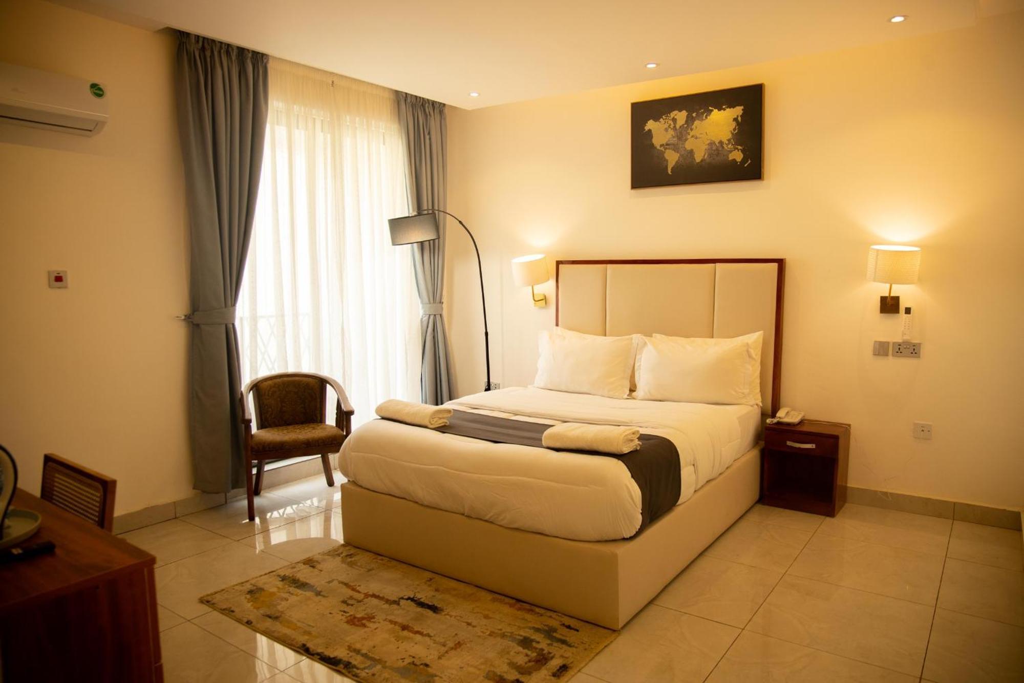 Aiden Homes And Apartments Hotel Koforidua Екстериор снимка